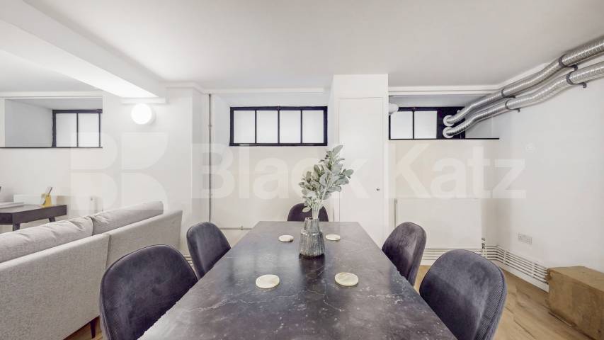 Modern studio apartment within a warehouse conversion in the trendy Dalston Springfield House lofts - Tyssen Street, Dalston